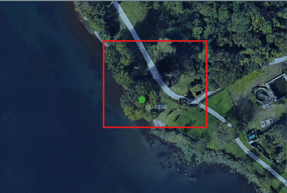 Abbattimento di un pioppo pericoloso sulla pista ciclabile di Lecco