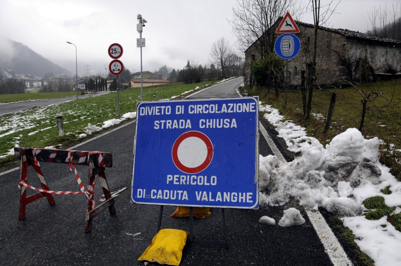 Chiusura della SP 63 per Morterone a causa del pericolo valanghe