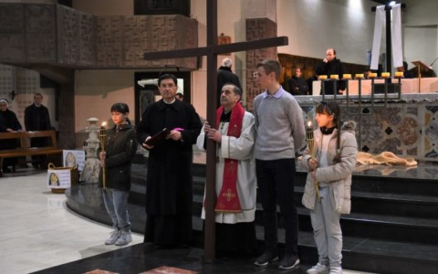 Il 3 marzo a Oggiono la Via Crucis con l’Arcivescovo Delpini