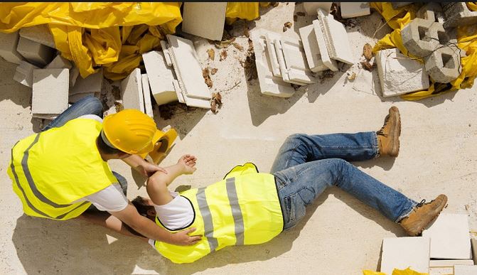 Infortuni sul lavoro a Lecco: lieve calo ma incremento dei decessi