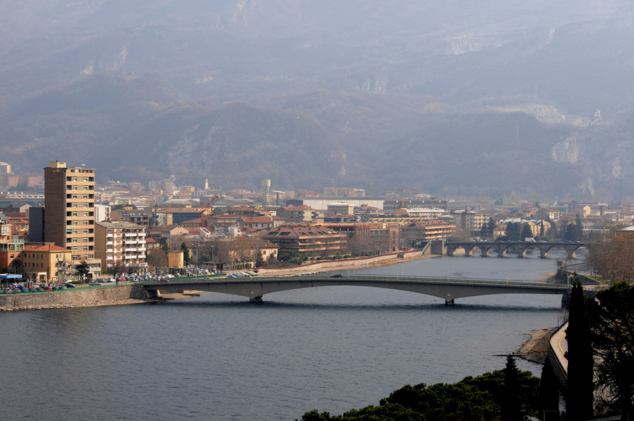 Riprendono i lavori di teleriscaldamento a Lecco sul Ponte Kennedy