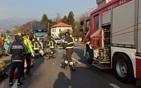 Scontro frontale sulla Ss342 Dir: due vittime in un grave incidente
