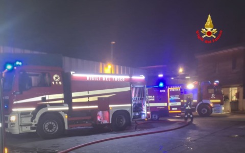 Colico: Incendio alla Seval, il Circolo Ambiente Ilaria Alpi lancia l’allerta