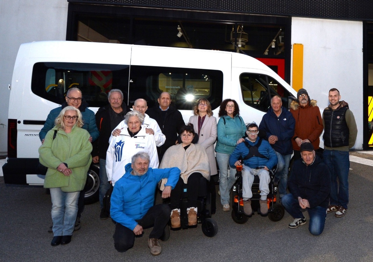 Consegnato un furgone attrezzato alla UILDM di Lecco