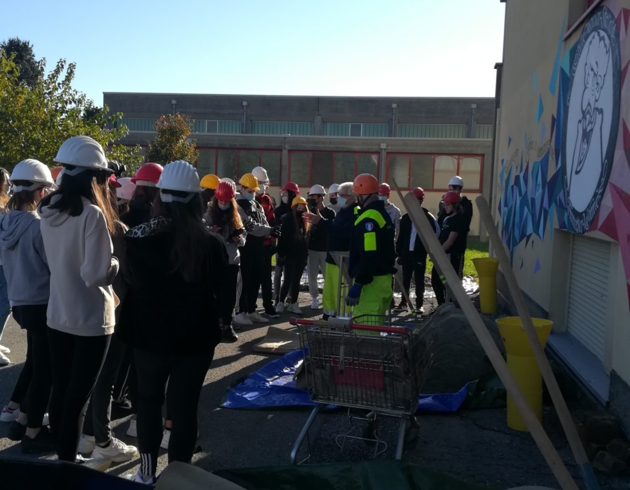 Corso di Protezione Civile per studenti e personale scolastico della provincia di Lecco