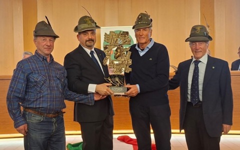 Emiliano Invernizzi riconfermato presidente dell’Associazione Nazionale Alpini Sezione di Lecco