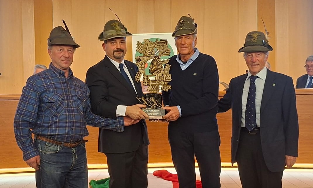 Emiliano Invernizzi riconfermato presidente dell’Associazione Nazionale Alpini Sezione di Lecco