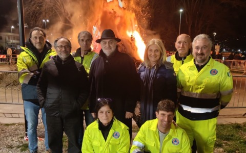 Il falò di San Giuseppe: Pescate celebra la fine dell’inverno