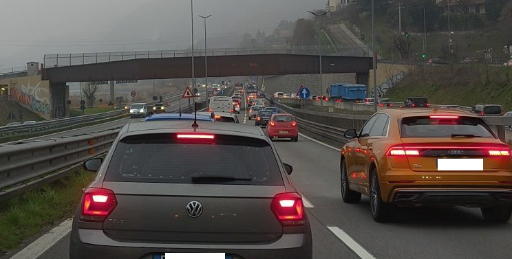 Incidenti e disagi sulla Statale 36 tra Civate e Suello