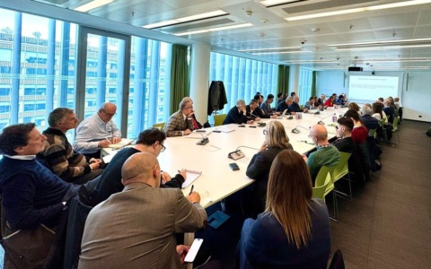 Interruzione della S7 Lecco-Molteno-Milano: Soluzioni in arrivo per i pendolari