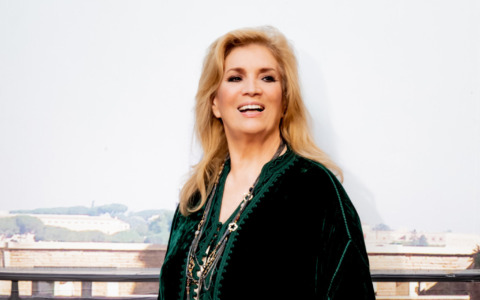 Iva Zanicchi presenta “Quel profumo di brodo caldo” a Lecco