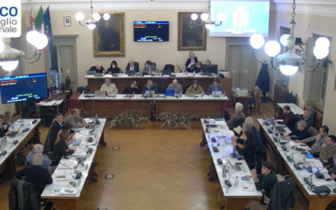 Lecco approva la manovra 2026-2028: focus su centro del riuso, Bione e polizia locale