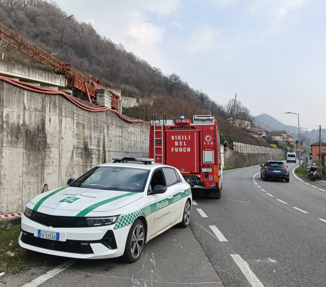 Malore alla guida provoca incidente: 27enne soccorso a Calolziocorte