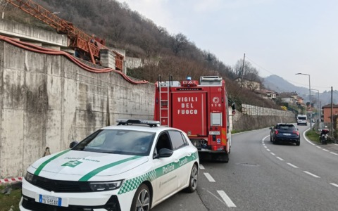 Malore alla guida provoca incidente: 27enne soccorso a Calolziocorte
