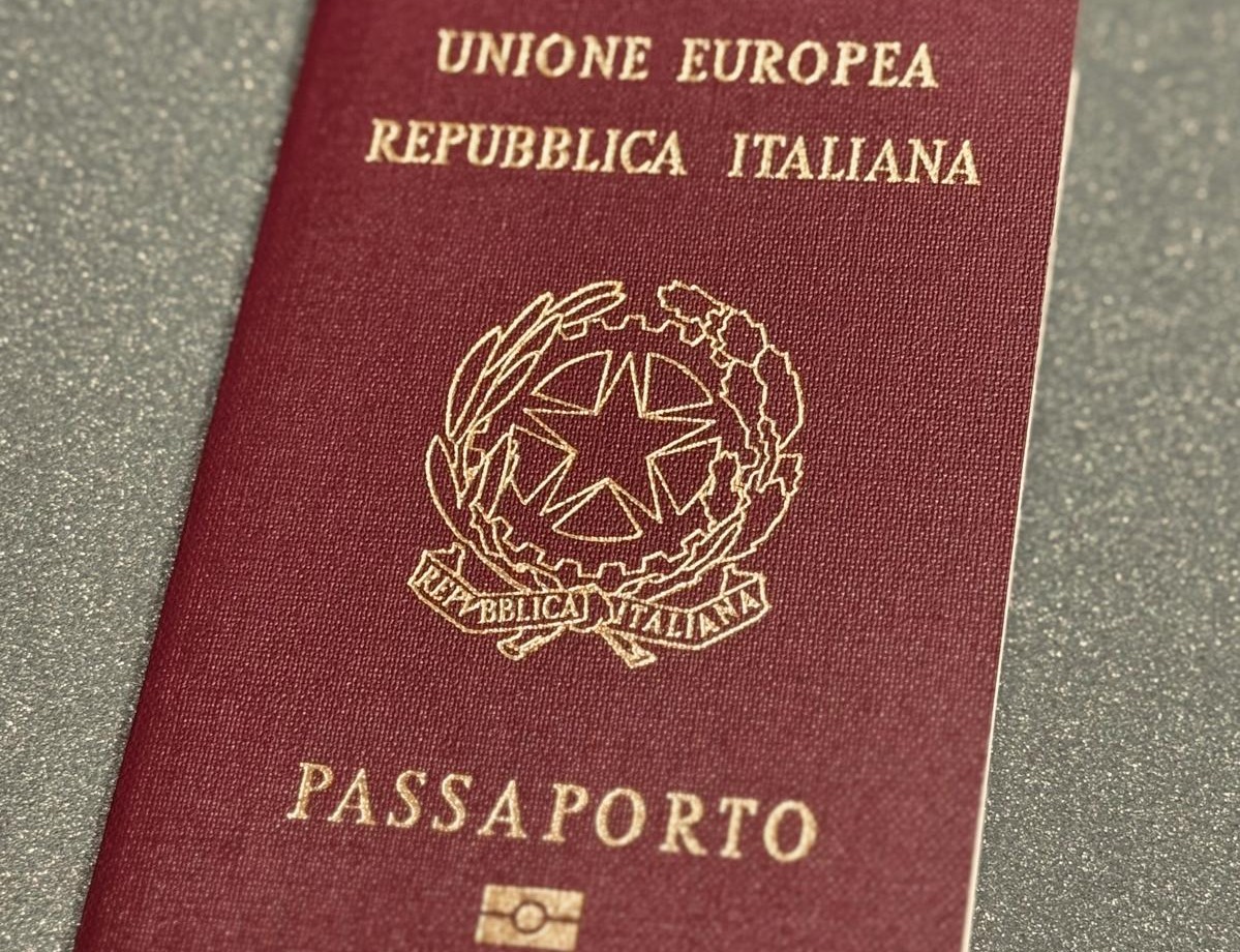 Passaporto semplificato: il servizio POLIS negli Uffici Postali