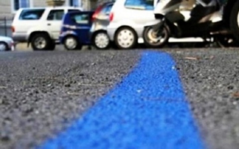 Rivoluzione parcheggi a Lecco: hub e navette per una città più vivibile