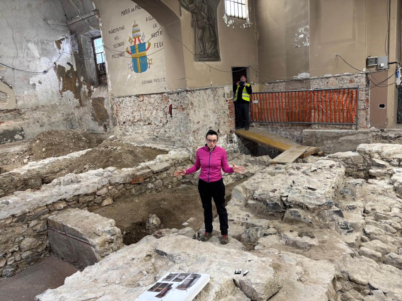 Scavi a Valmadrera rivelano una chiesa antica e affreschi del ‘400