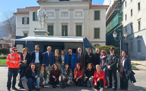 Un ambulatorio mobile per chi vive in strada: l’iniziativa solidale di Lecco