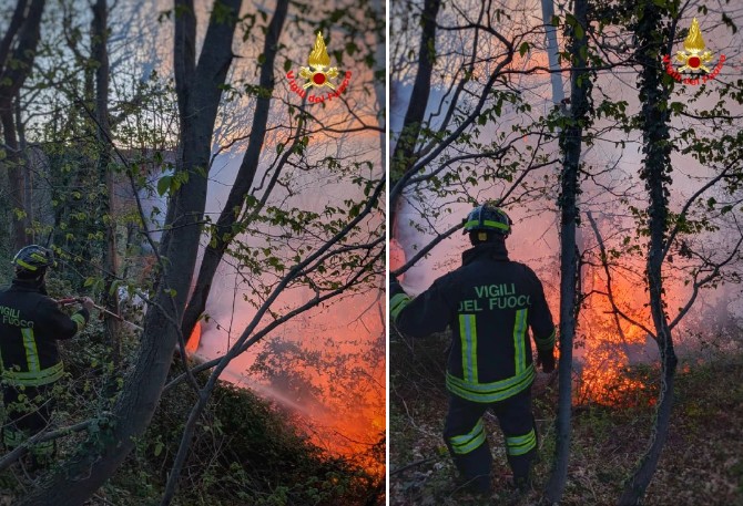 Incendio riacceso nei boschi di Santa Maria Hoè