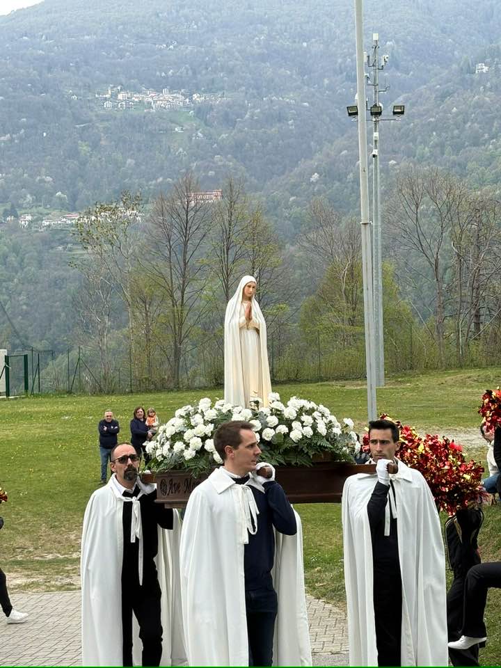 L’arrivo della Madonna di Fatima a Parlasco