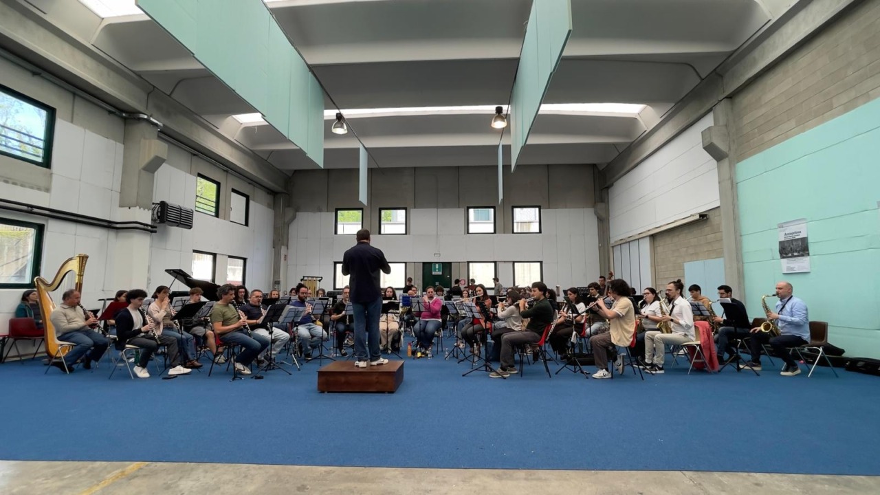 “La via dei laghi”: l’Orchestra dei Fiati della Brianza presenta il brano a Valmadrera