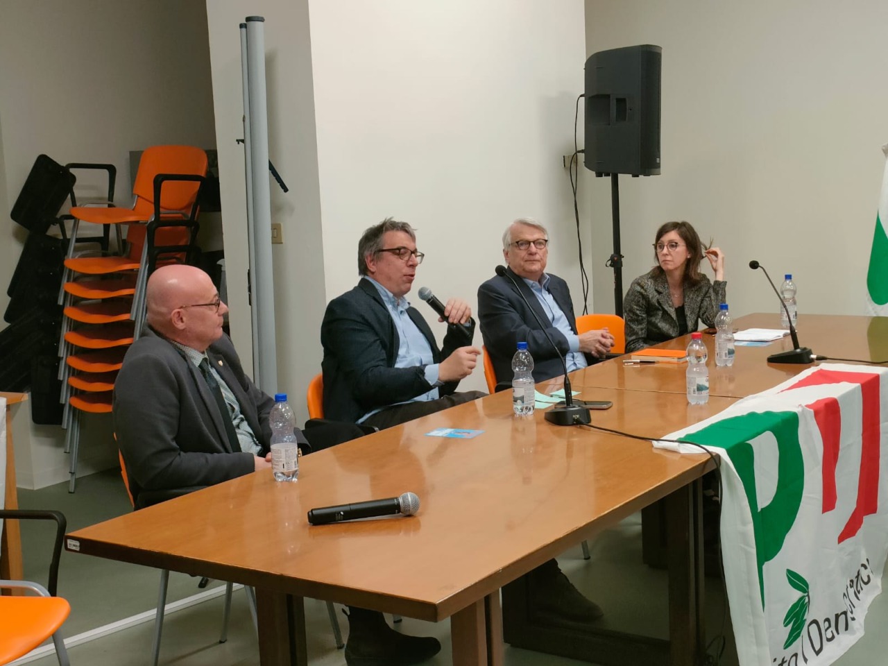 Lecco, analisi su Trump: De Bortoli, Roggiani e Pagani discutono gli effetti per Europa e Italia