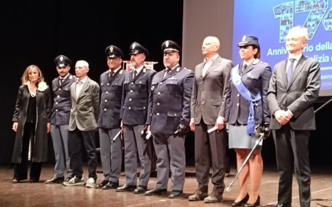 Lecco celebra gli agenti della Polizia: eroi quotidiani