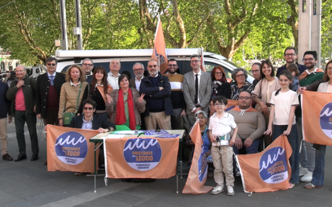 Mauro Fumagalli presenta la sua squadra a piazza Cermenati: “Visione e competenza per Lecco”