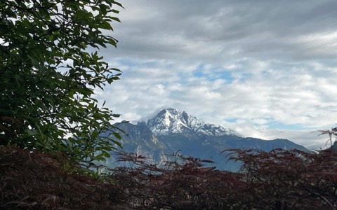 Neve in Grignetta e meteo variabile: aprile tra sole e improvvisi rovesci