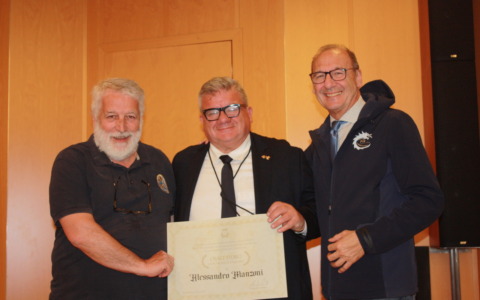 Quarant’anni di rugby: Manzoni riceve l’Ovale d’Oro