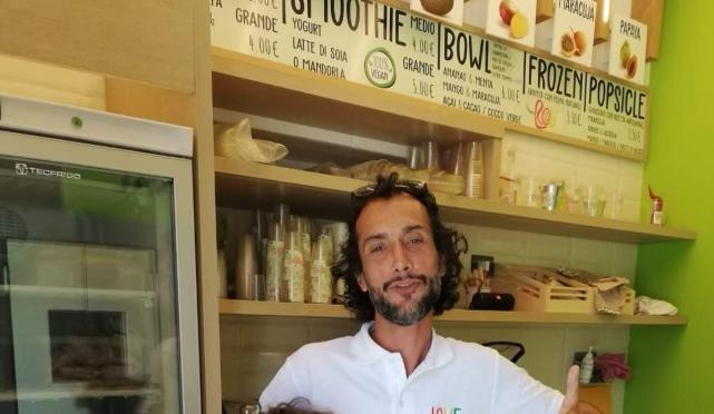 Riapre il “Love Juice Bar” di Lecco in memoria di Marco Pirovano