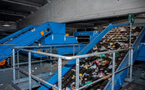 Silea avvia la raccolta differenziata delle capsule di caffè nel sacco viola