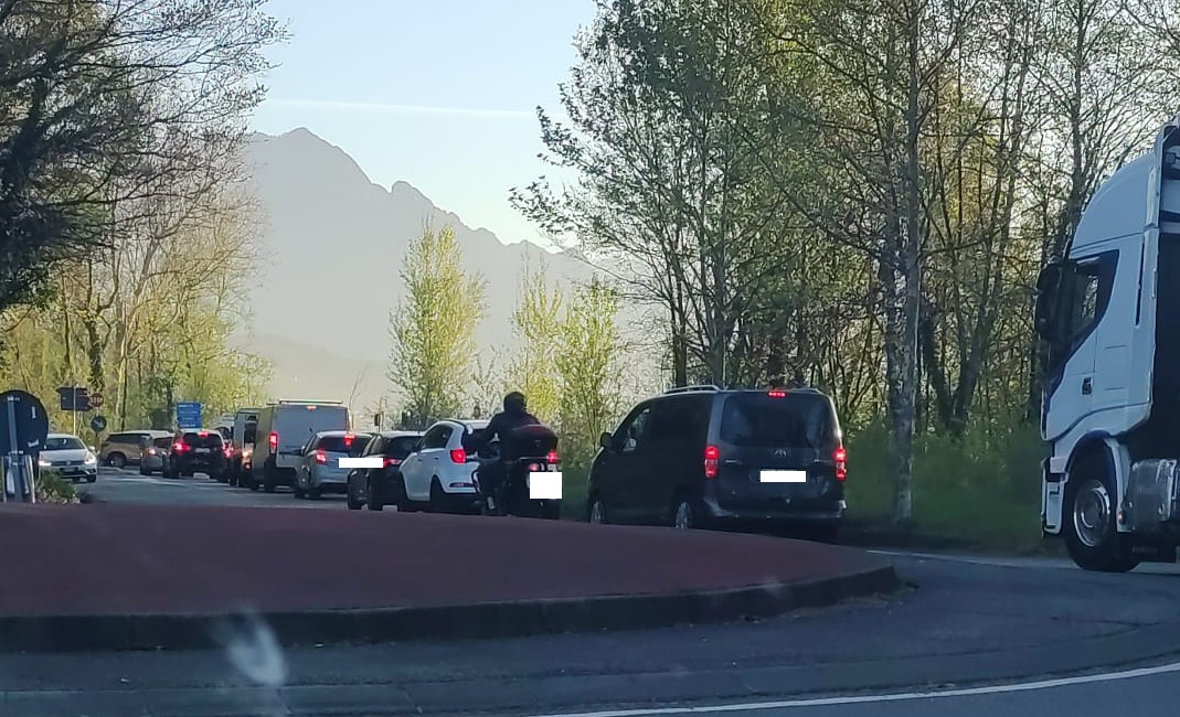 Tamponamento sulla Statale 36: traffico bloccato verso sud