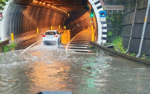Allagamenti a Lecco, tunnel dell’ospedale Manzoni in difficoltà