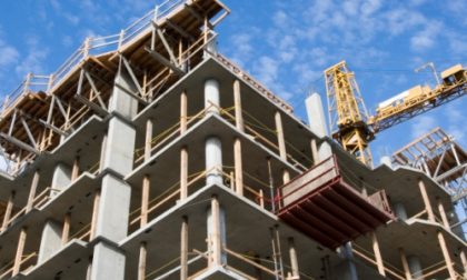 Allerta edilizia a Lecco: rincari materiali ed energia mettono a rischio i cantieri
