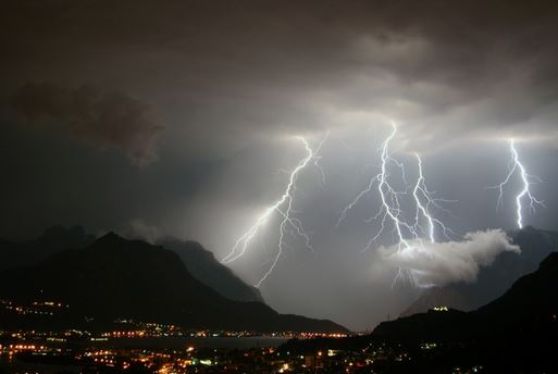 Allerta meteo gialla per temporali in provincia di Lecco