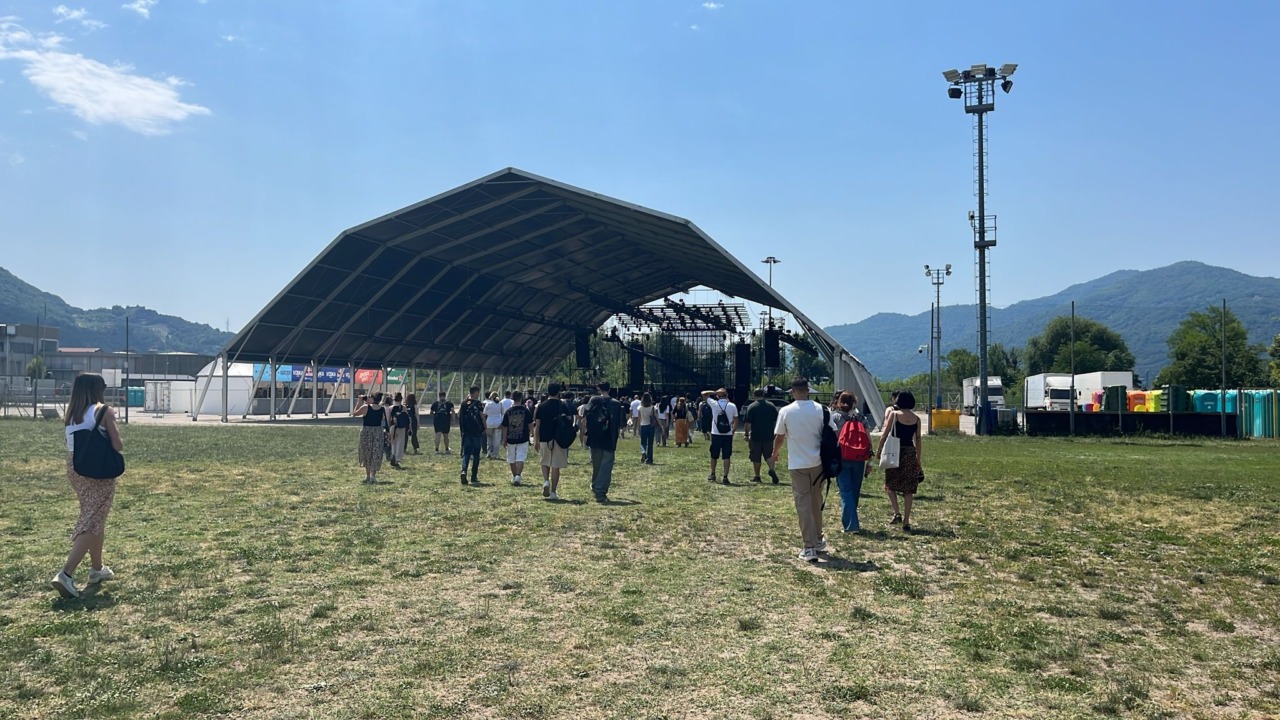 Divieti al Nameless Festival di Lecco: no a vetro, metallo e spray urticanti