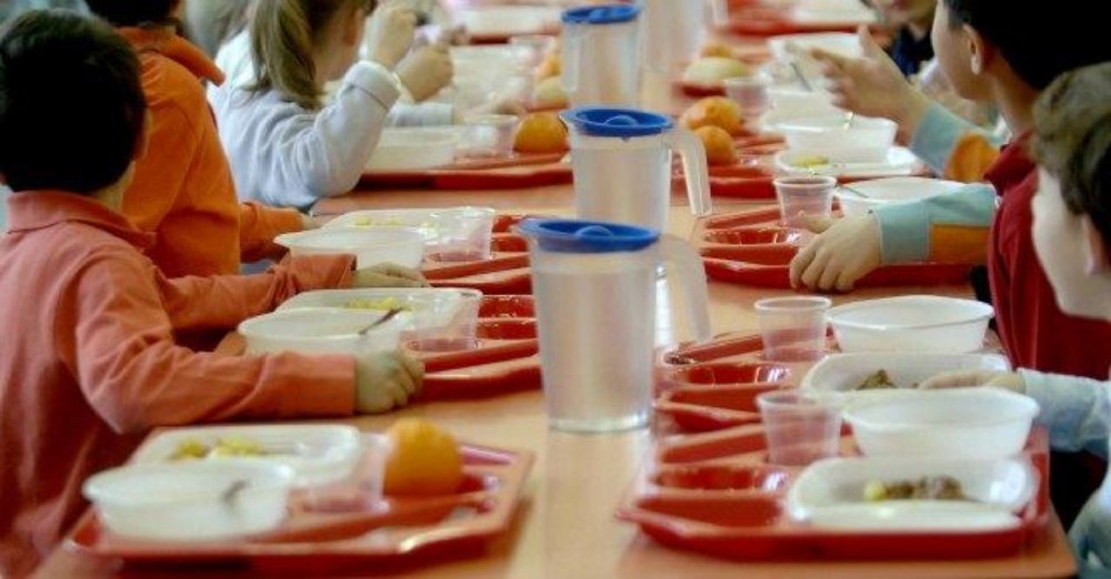Dritto & Rovescio: un nuovo modello di mensa per educare al gusto e combattere gli sprechi