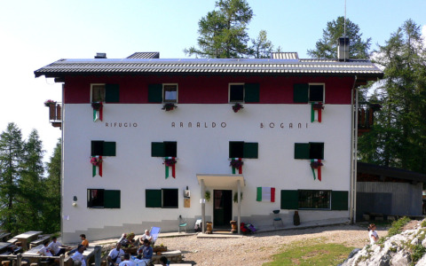 Il Rifugio Bogani in Grigna è in vendita