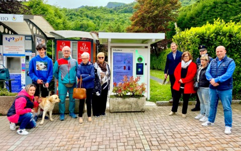 Inaugurato a Ballabio il nuovo ‘mangiaplastica’: potenziata la raccolta smart del PET