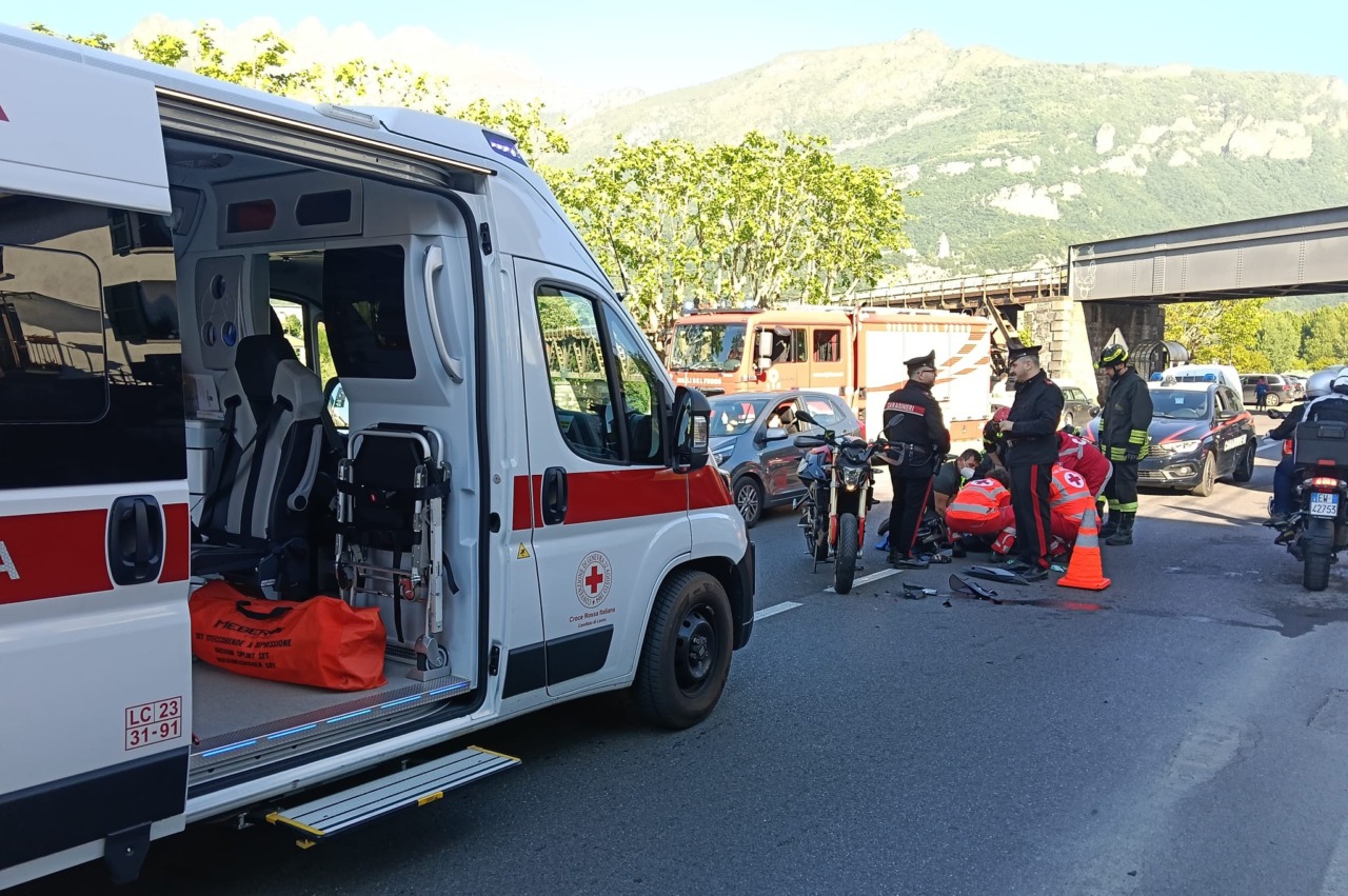 Incidente tra due motociclette al Ponte Vecchio di Lecco