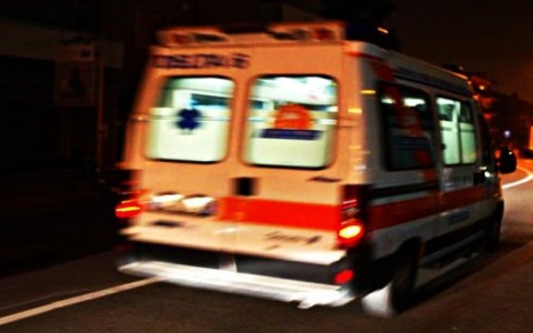 Interventi sanitari per intossicazione alcolica: quattro giovani coinvolti
