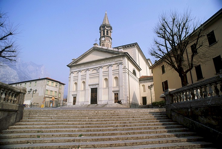 L’installazione di Nicola Villa alla Basilica di San Nicolò: un connubio tra arte e spiritualità