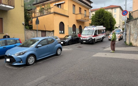 Lecco: bambino investito in via Petrarca, attimi di paura