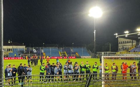 Lecco e Catania: attesa per i biglietti bloccati