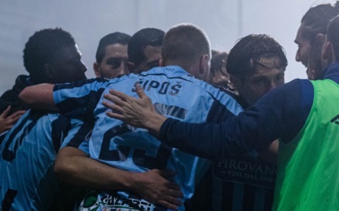 Lecco e Pianese, un pareggio nella nebbia