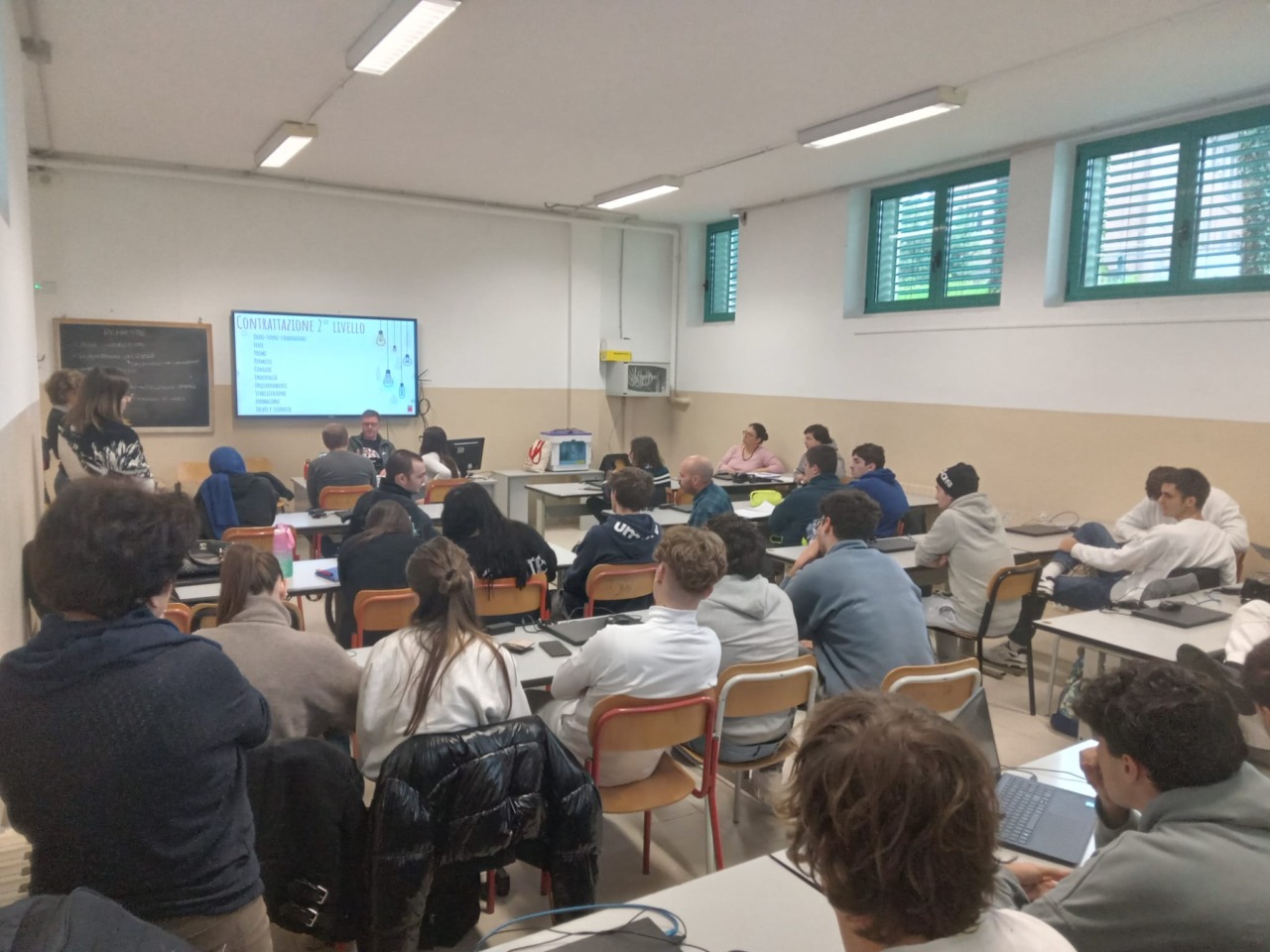 Lecco si distingue in Italia nei test Invalsi: eccellenza in italiano e matematica