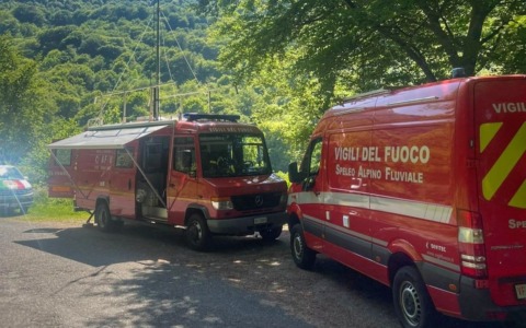 Operazioni di ricerca ad Esino Lario per un uomo disperso