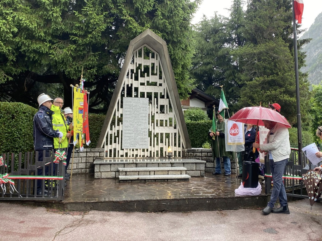 Ballabio celebra la Repubblica onorando il sacrificio del partigiano Ambrogio Confalonieri