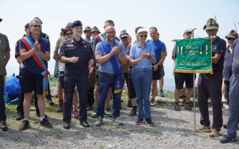 Centinaia di Alpini al 73° Raduno di Lecco: premiati i volontari delle Olimpiadi